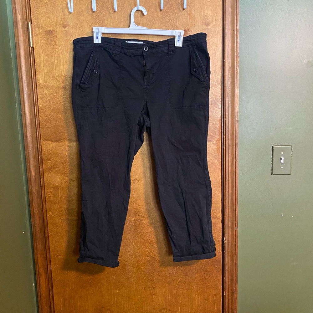 Black Torrid Capris
